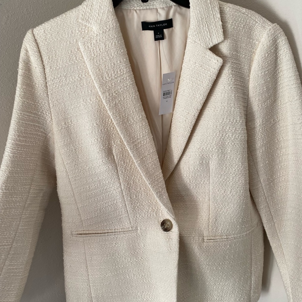 NWT Ann Taylor Textured Cream Blazer
